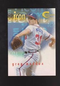 1997 SkyBox Circa Icon #6 Greg Maddux card, Atlanta Braves HOF