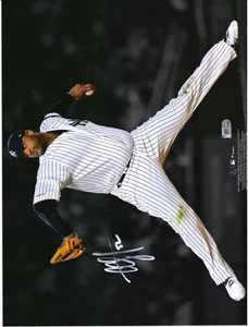 CC Sabathia NY Yankees Signed 11" x 14" Final Start Throwing Spotlight Photo - Picture 1 of 1