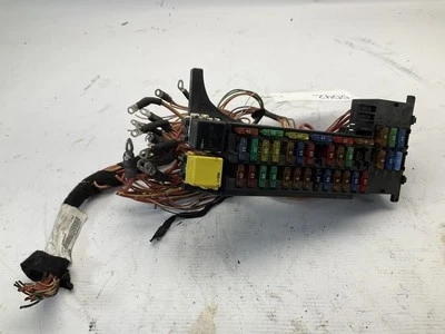 04-08 Chrysler Crossfire 3.2L RWD MT Engine Fuse Relay Box P - Image 1 of 4