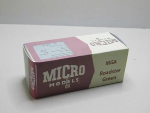 Caja de reproducción verde MICRO MODELS MGA Roadster (sin coche) - Imagen 1 de 5