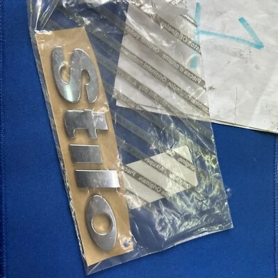 Sigla Modello Orifinale Fiat Stilo - 46802366 - Immagine 1 di 2