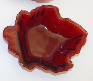 Anchor Hocking Glass Ruby Red Maple Leaf Candy or Dessert Dish Vintage 6-5/8" - Picture 1 of 2