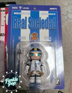  100% MEGA SPACE MOLLY La Liga Series Figure gift - Real Sociedad - Picture 1 of 3