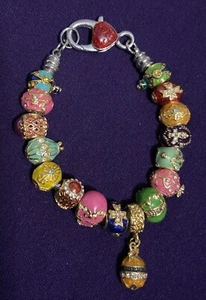 TOLLES FABERGE EI BETTELARMBAND mit 16 Emaille & CZ Ei Charms Gold & Silber - Bild 1 von 8