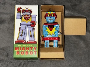 Mighty Robot Wind up a/k/a Senkei Masked Robot Tin Toy - Picture 1 of 13
