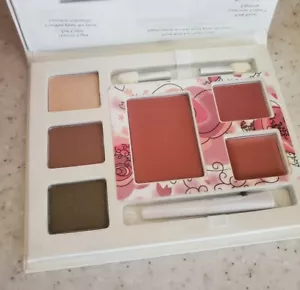 MARY KAY SIGNATURE ENCHANTED GARDEN COLOR COLLECTION~DISCONTINUED~VINTAGE! - Picture 1 of 4
