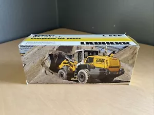 Conrad 2449.0 Liebherr L 566 Radlader Wheel Loader 1:50 NEW - Picture 1 of 7