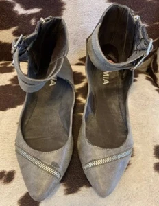 MIA Carrina Grey Ankle Zip Buckle Strap Pointed Ballet Flats Shoes Size 7 Womens - Picture 1 of 6