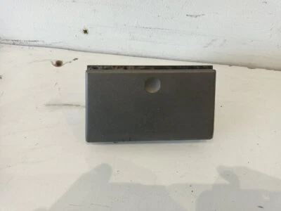 Vauxhall Vectra C 2002-2010 Centre ashtray 00315031203/ 9181518 - Image 1 of 4