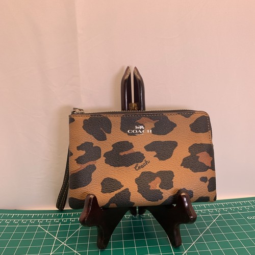 Coach Braccialetto Angolare Zip Con Stampa Leopardata Sella Leggera Multi CC871