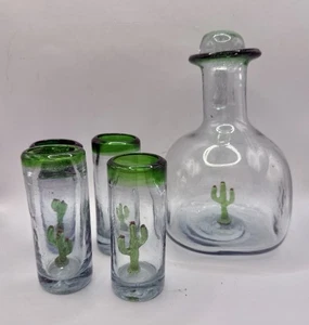 Hand Blown Green Clear Glass Decanter 4 Shot Glasses Cactus Inserts Mexico - Picture 1 of 10