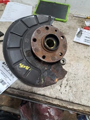 Husillo/nudillo delantero lado pasajero Rh Jetta Sku 2011 #4244589 Foto 1 de 4