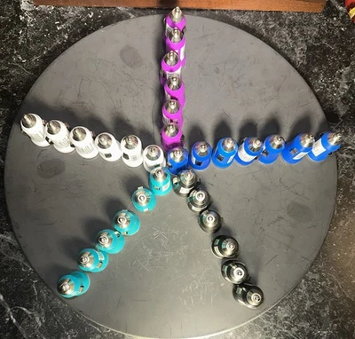 Adaptador/cargador de coche USB de un solo puerto inalámbrico Gear, elige un color Foto 1 de 4