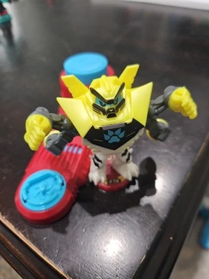 Legends Of Akedo Beast Strike Serie 5 PATA BLANCA Beast Giants con Controlador  Foto 1 de 4