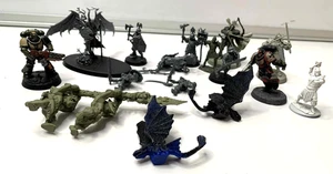 warhammer figurine miste lotto lavori in plastica bundle - Foto 1 di 7