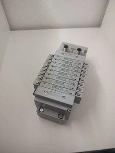 Numatics Manifold w/ 239-1096 Interface, 8xR21BBDZ4GL000F - Picture 1 of 6