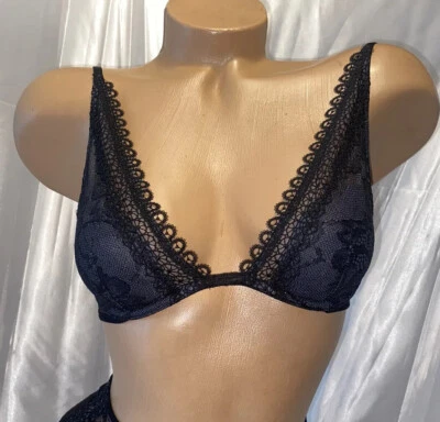 Victoria's Secret Bra Very Sexy Unlined Plunge 36DDD Black - Image 1 of 2