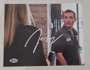 JEREMY ALLEN WHITE SHAMELESS LIP 8x10 inch SIGNED PHOTO BECKETT BAS HOLOGRAM - Picture 1 of 2