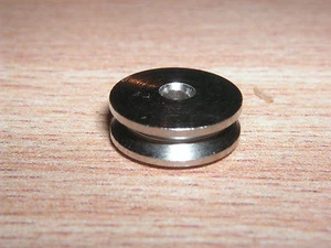 ( H 10 / 32 ) MÄRKLIN  ORIGINAL SCHNURLAUFROLLE zB Drehkran 7051  ERSATZTEILE  - Bild 1 von 1