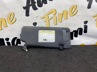 09-20 Parasol interior izquierdo lado conductor Nissan 370Z con espejo retrovisor iluminado OEM Foto 1 de 4