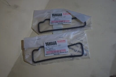 YAMAHA GENUINE XV920 XV750 VIRAGO  CYLINDER HEAD RUBBER SEALS 4X7-11355-00  NOS - Image 1 of 2
