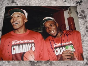 CHICAGO BULLS HORACE GRANT SIGNED CONFERENCE CHAMPS 11X14 - Picture 1 of 1