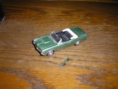 粗绿灯 1960 年代庞蒂亚克 GTO 可转换缺失零件免运费 — 第 1/4 张图片