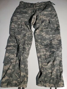Pantalones camuflados ACU uniforme de combate uniforme militar de EE. UU. talla mediana regular - Imagen 1 de 5