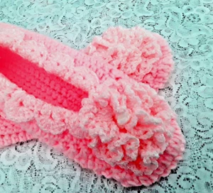 New Large Crocheted Womens Bedroom House Slippers Pansy Petal Pink White Frosted - Picture 1 of 2