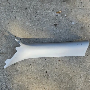 2010-2017 JEEP PATRIOT FRONT LEFT A PILLAR TRIM OEM LH - Picture 1 of 4