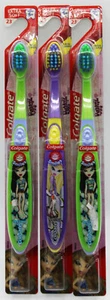 BRATZ LOT OF 3 KID'S SOFT TOOTHBRUSHES  NEVER OPENED  MINT  HTF  CLOE & JADE - Picture 1 of 1