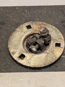 Snapper SIMPLICITY 1665982SM BEARING RETAINER 1930659SM w nuts - Picture 1 of 1