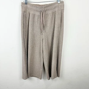 Lululemon Retreat Yourself CropHeathered Soft Sand Wide Leg Size 8 - Picture 1 of 6