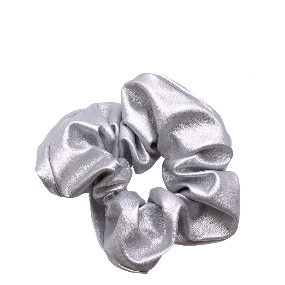 VIAHERMADA Scrunchy per Capelli in Ecopelle Argento - Immagine 1 di 1