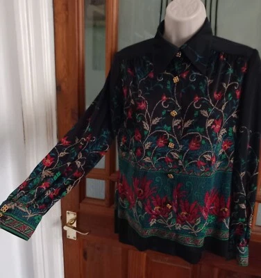 Vtg 70s Dagger Collar Floral Shirt Size 10 Dark Cottage Core boho - Image 1 of 4
