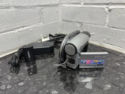 Samsung VP-DC161 Handheld DVD-RW Camcorder Video Camera Silver Tested - Image 1 of 4