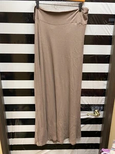 Women NWT "Bobeau" brown long straight strecthy skirt. Size 2X Reg. 29.97 - Picture 1 of 2