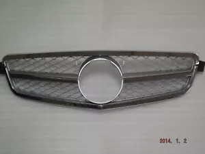 Front Grille Silver C63 Look FOR 08-13 Mercedes Benz W204 C-Class C200/C300/C350 - Imagen 1 de 1