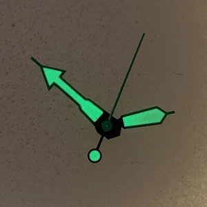 Colored-edges Watch Hands Green Luminous Hands Set for NH35/NH36/4R/7S Movements - Picture 1 of 12
