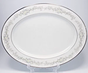 Noritake Donegal Oval Platter 13.5in White Daisies Platinum Trim - Picture 1 of 11