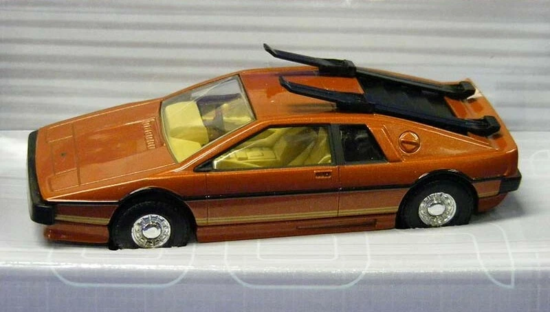 Corgi 04702 Lotus Esprit Turbo James Bond - SOLO PARA TUS OJOS 1/43 SIN USAR, EN CAJA Foto 1 de 1