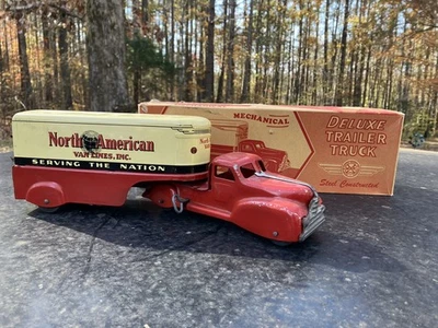 Camión de juguete Marx North American Van Lines de los años 50 con caja motor de cuerda etiqueta privada Foto 1 de 4