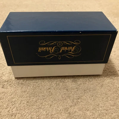 Box Of Trivial Pursuit Family Game - Genus Edition - Additional 500 Spare Cards - Image 1 of 3