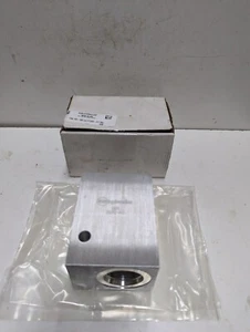 Sun Hydraulik IAM 2EP2-AC Krümmer TRQ 150-160 Lbf FT/203-217 Nm - Bild 1 von 8
