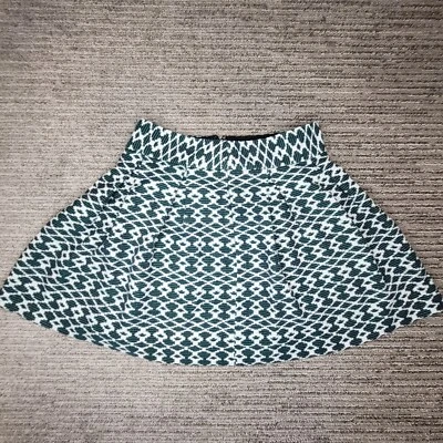 Banana Republic Size 0 Girls Skirt  Ultra High Rise Zip Pattern Green - Image 1 of 4