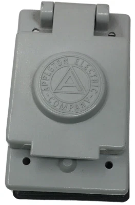 FSK-WR1 APPLETON W/RECEPTACLE + NO SCREWS SPRING DOOR 1 3/8-INCHCH DIA LOCKING B - Image 1 of 3