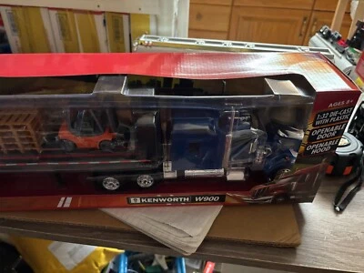 1/32 NEW RAY KEN W 900  W PALLET S& FORK TRUC # B331 - Image 1 of 2