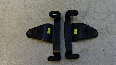 1981 Suzuki GS650 E S648. fork ears headlight mounts brackets - Imagem 1 de 4