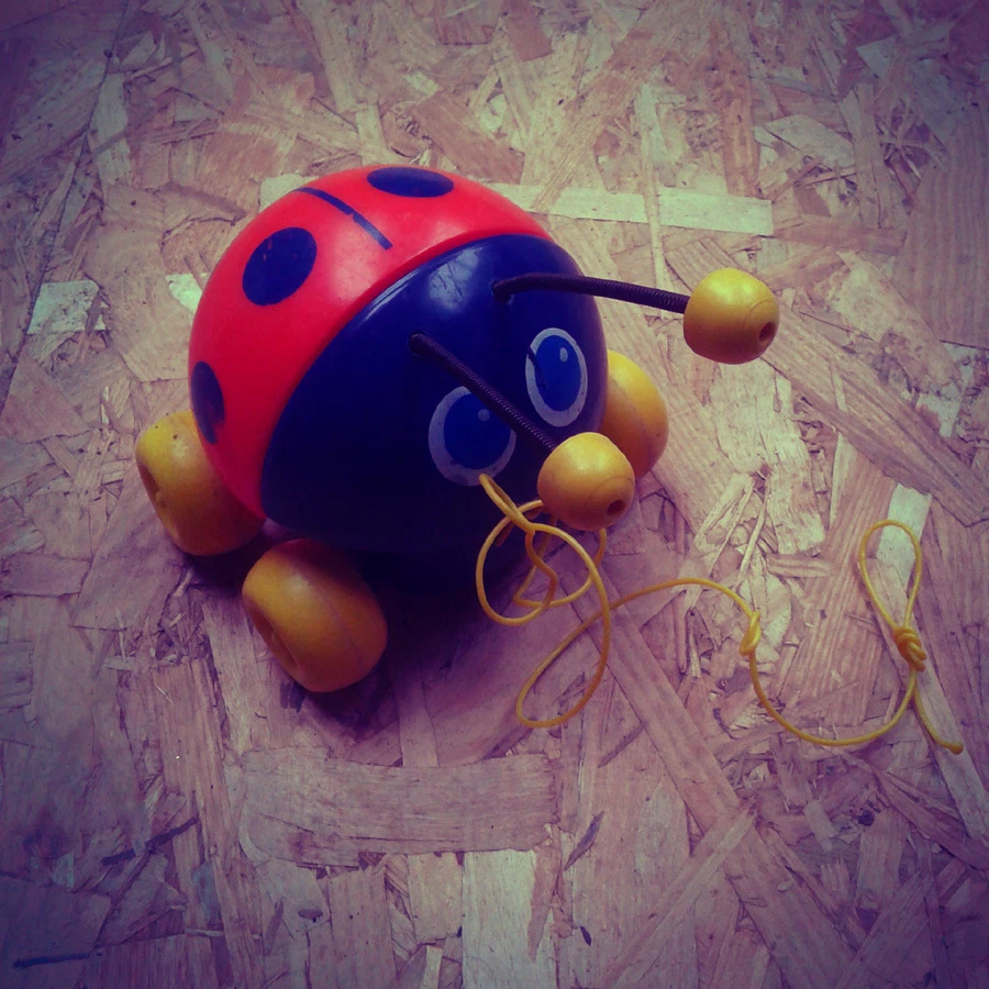 Coccinelle Lady bug Fisher Price à tirer jouet ancien Vintage - Photo 1/1