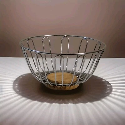 老式木质和铬金属水果面包蔬菜厨房篮子 — 第 1/4 张图片